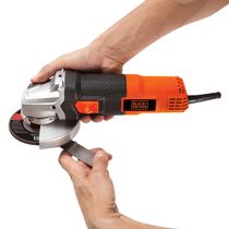 Amoladora Angular 4-1/2" 820W | Black & Decker