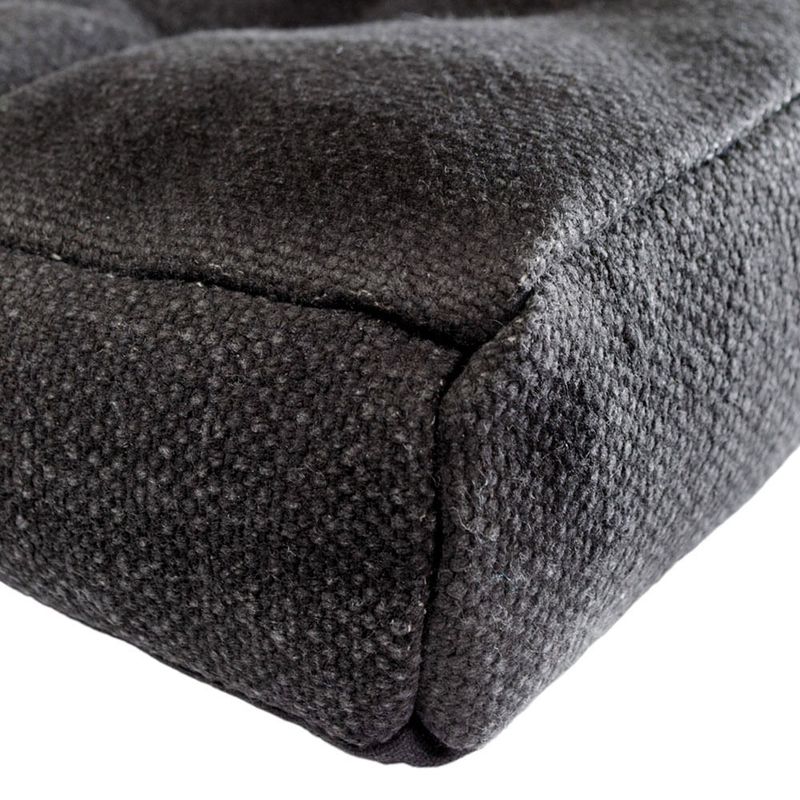Cojin-Negro-con-Agarradera-40x40x6cm